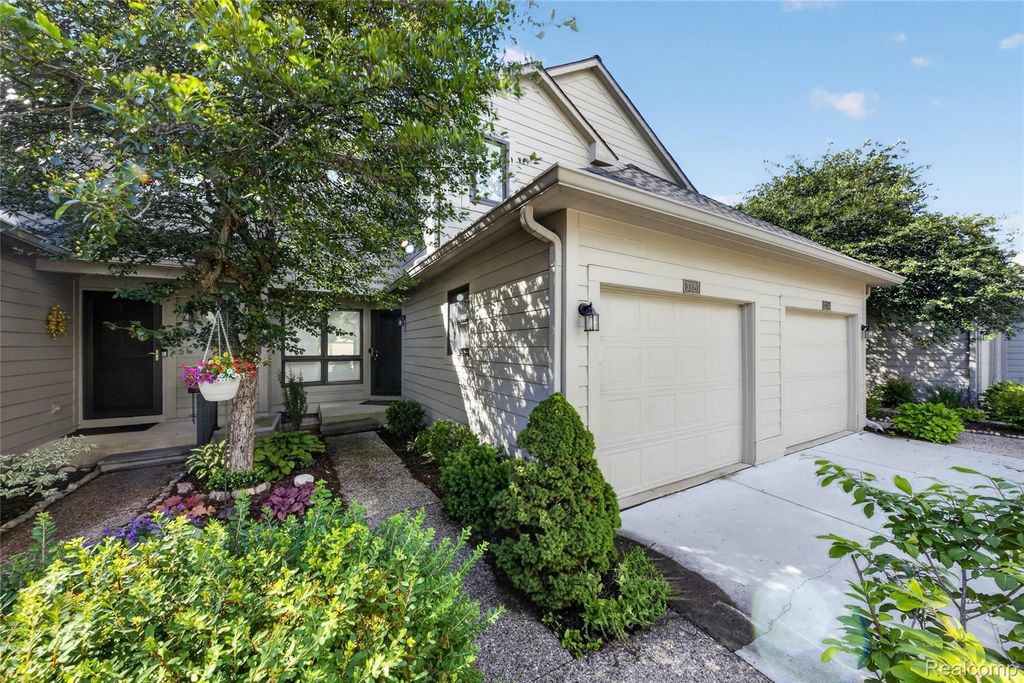 3320 Breckland Court, Ann Arbor