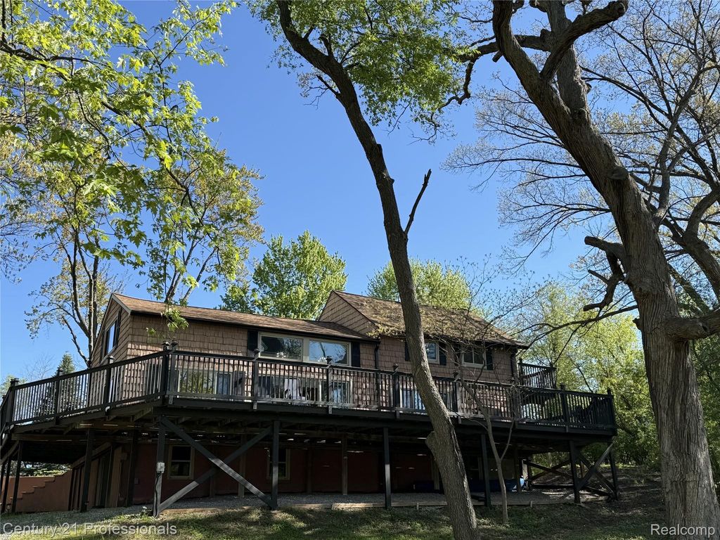3185 Shimmons Road, Auburn Hills