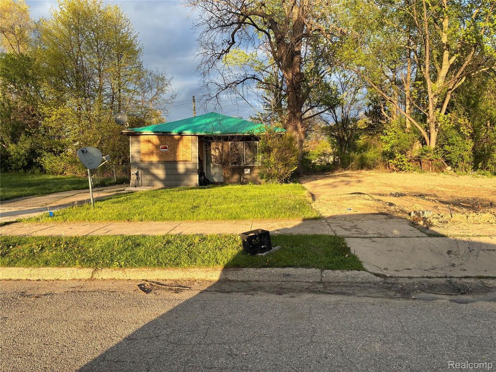 14570 Trinity Street, Detroit city