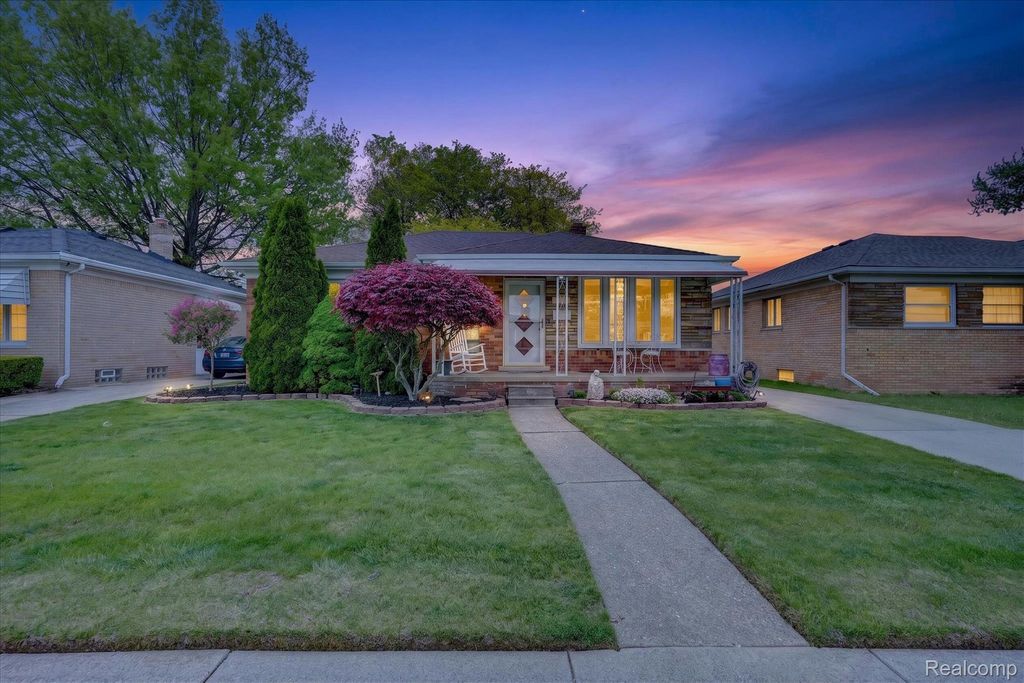20819 Revere Street, St. Clair Shores city