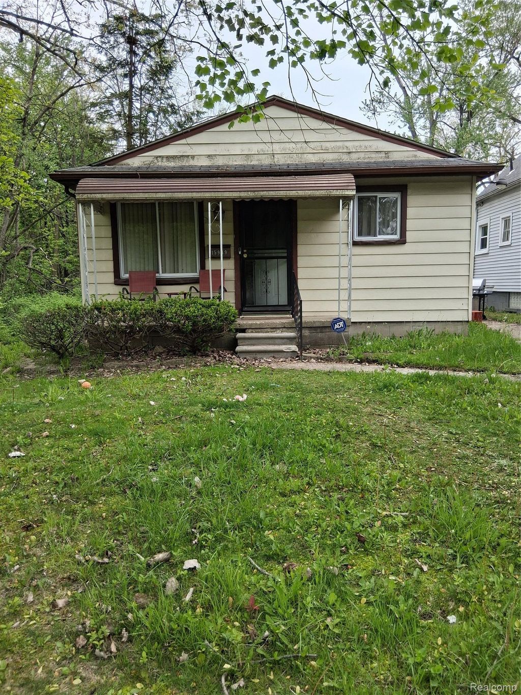 15949 Winston, Redford charter township