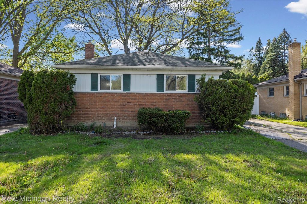 21901 Harding Street, Oak Park city