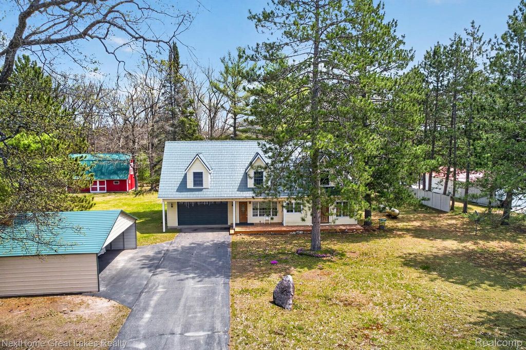 1378 N National City Road, Grant township