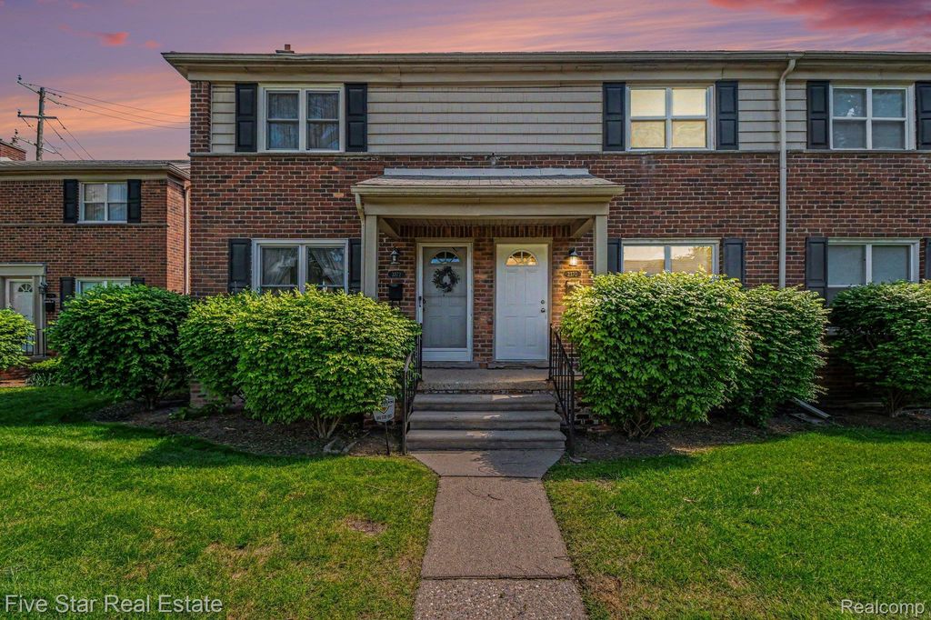 3370 Coolidge Highway, Royal Oak