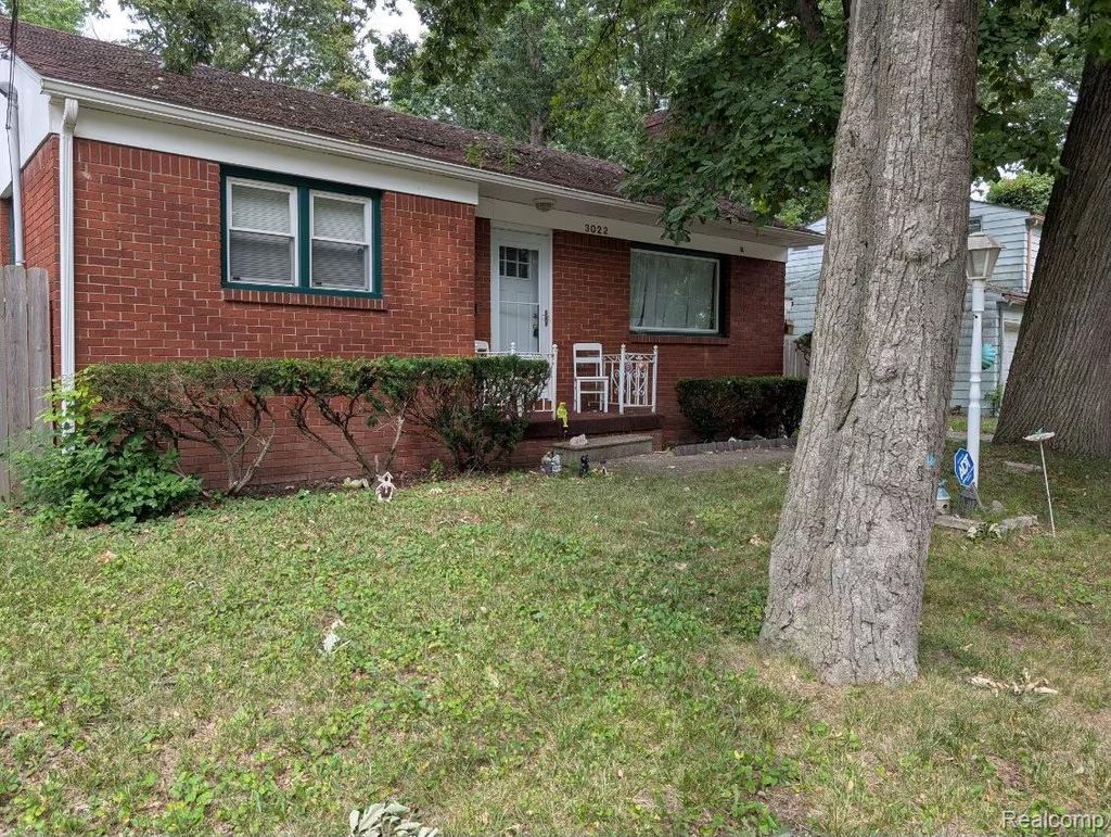 3022 Begole Street, Flint city