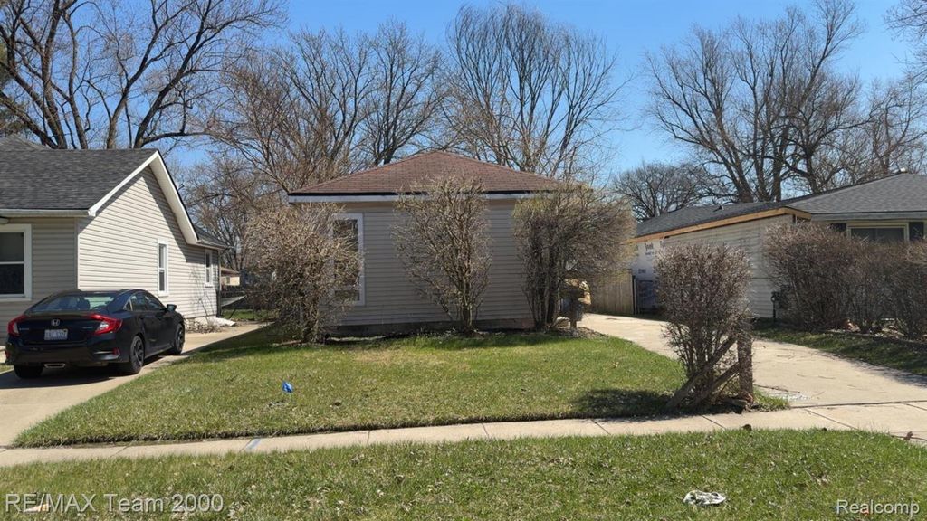 18820 Norborne, Redford charter township