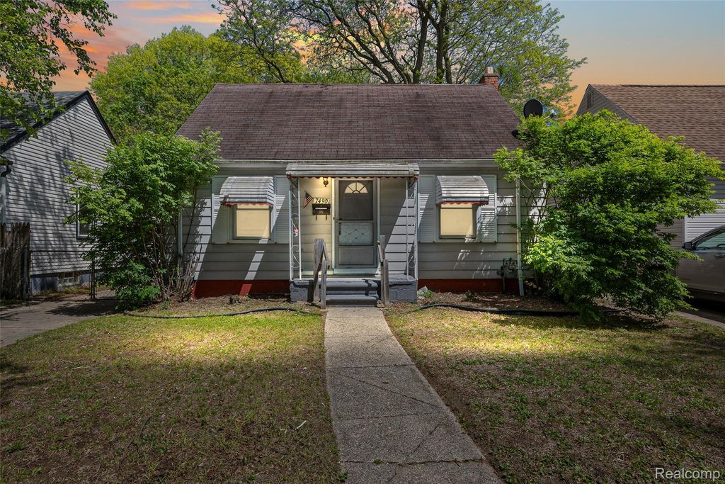 7490 Lamphere, Detroit city