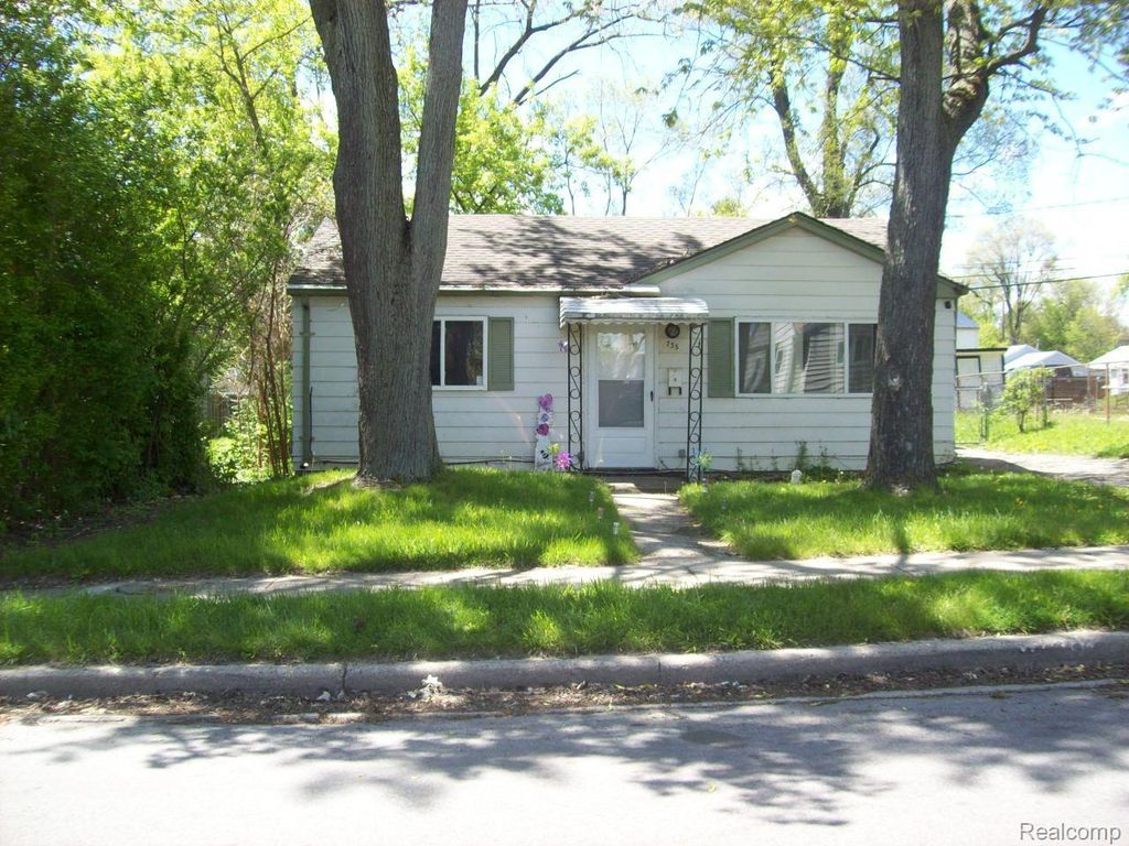 735 Emerson Avenue, Pontiac city