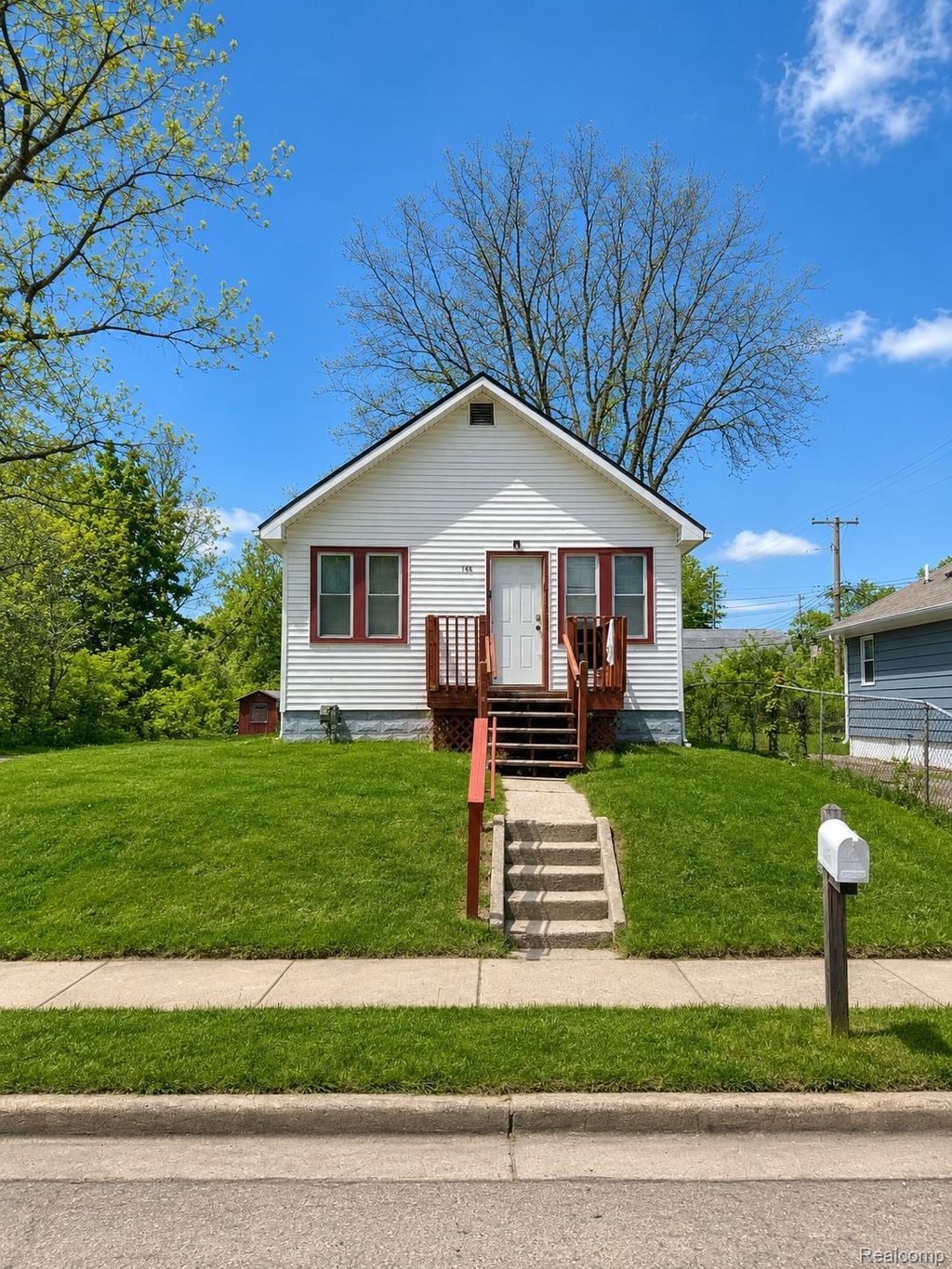 148 Russell Street, Pontiac city