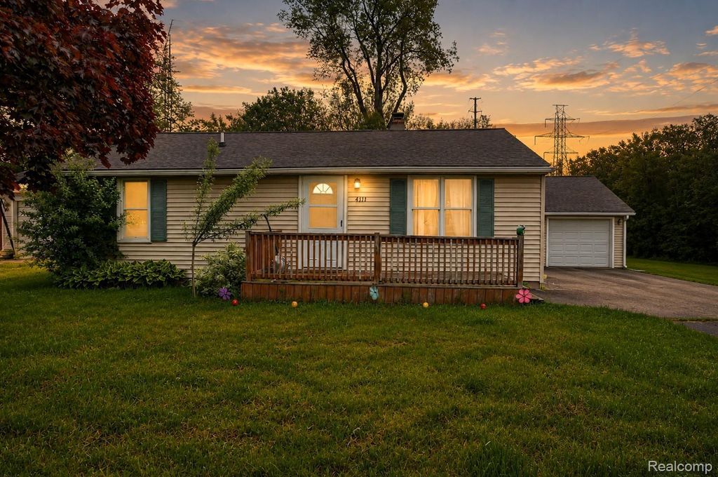 4111 Risedorph Street, Burton city