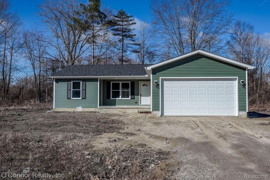 1047 39th Street, Port Huron charter township