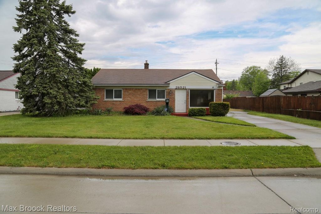 28521 Sutherland Street, Southfield city