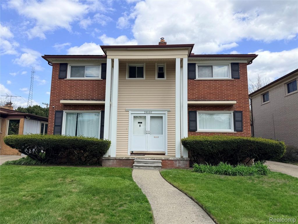 24660 Manistee Street, Oak Park city