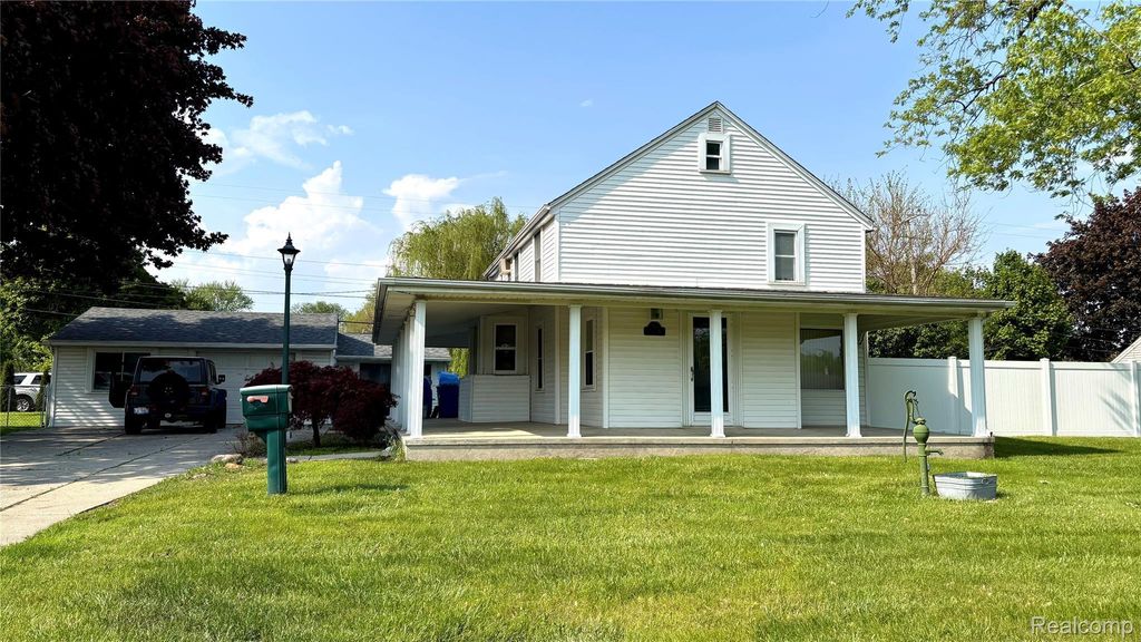 25000 Ann Arbor Trail, Dearborn Heights city