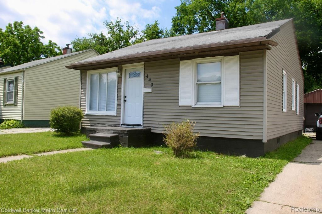 440 Martin Luther King Jr Boulevard S, Pontiac city