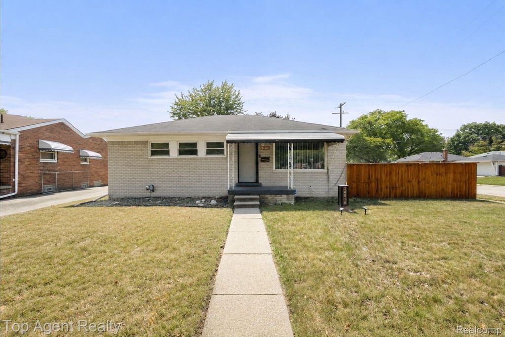 24610 Adlai Avenue, Eastpointe city