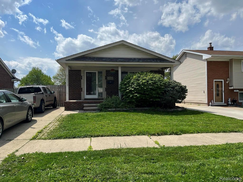 4500 Bedford Street, Dearborn Heights city