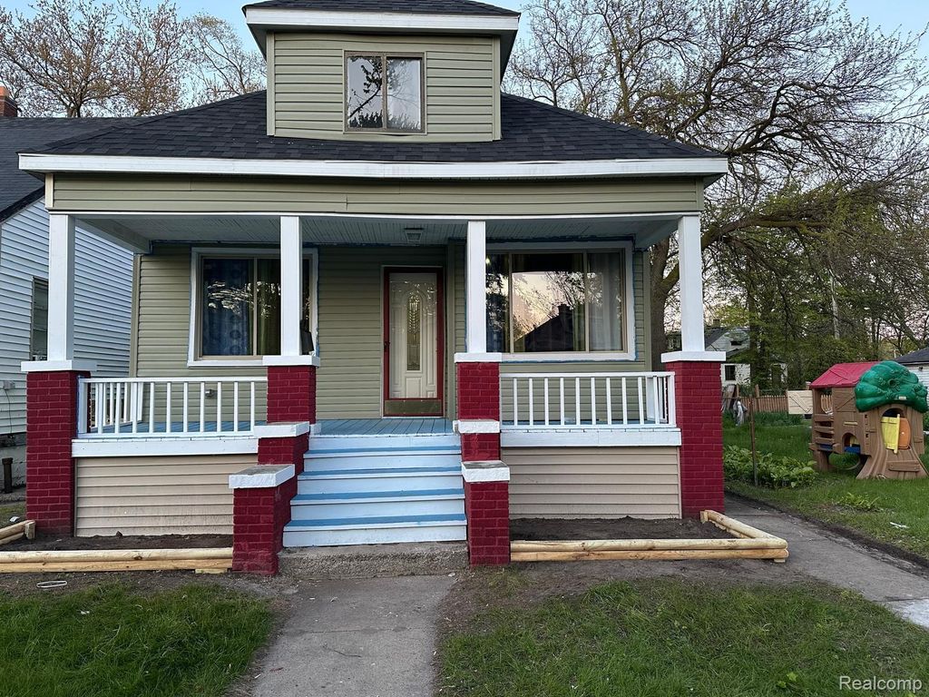 17196 Shields Street, Detroit city
