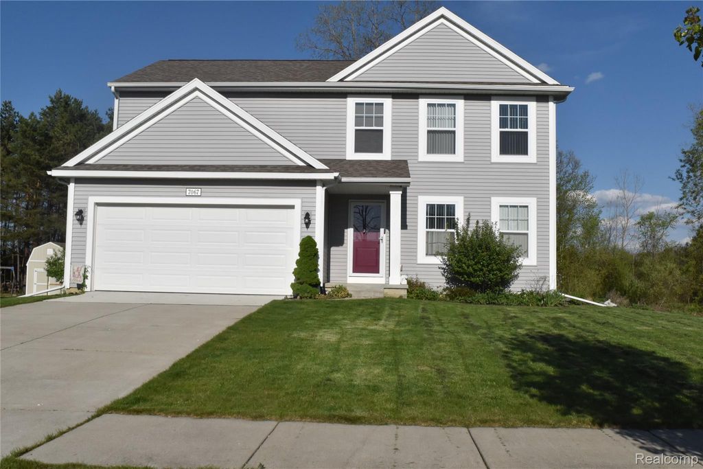 7067 Glenmeadow Court, Grand Blanc charter township