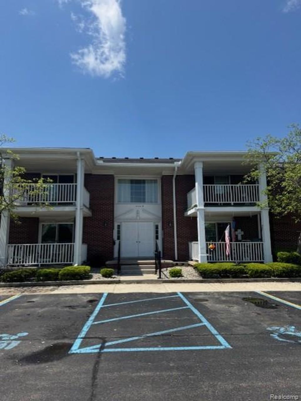 2100 Fort Street H-5, Trenton