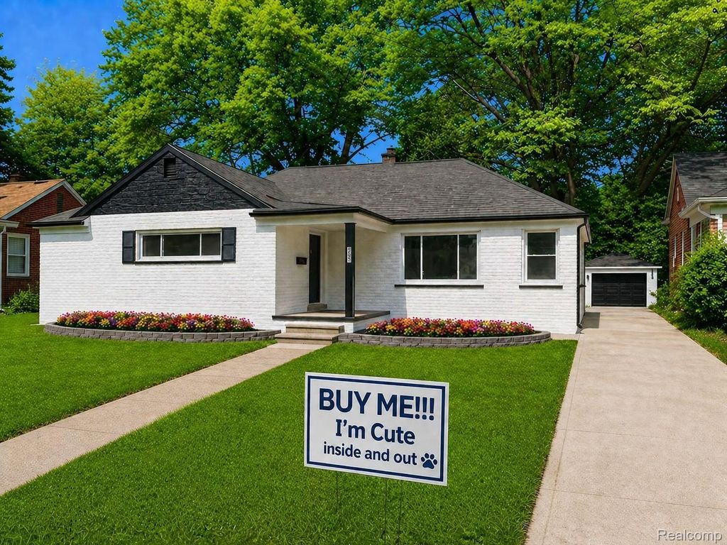 24221 Cloverlawn Street, Oak Park city