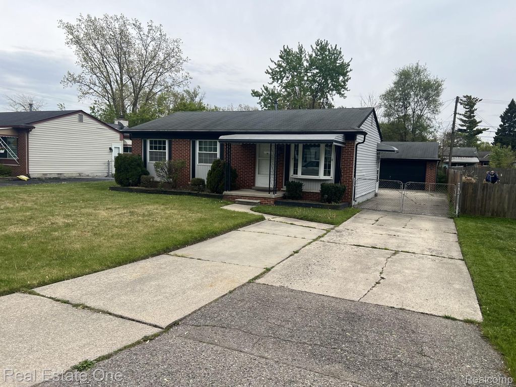 1092 Arthur Drive, Troy city