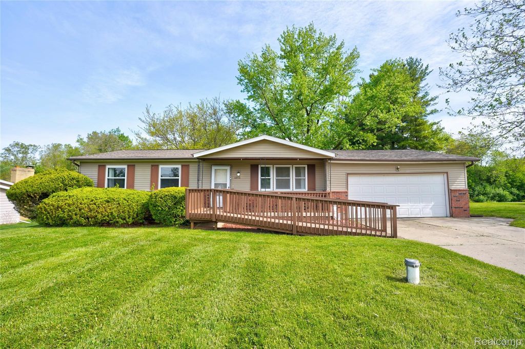 4064 Sheraton Drive, Flint charter township