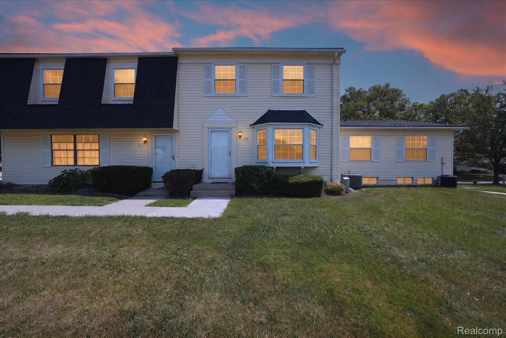 269 Lake Village Drive, Walled Lake city
