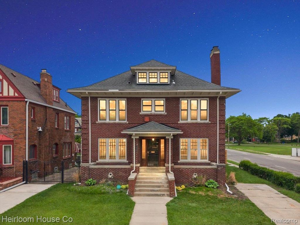 1755 W Boston Boulevard, Detroit city