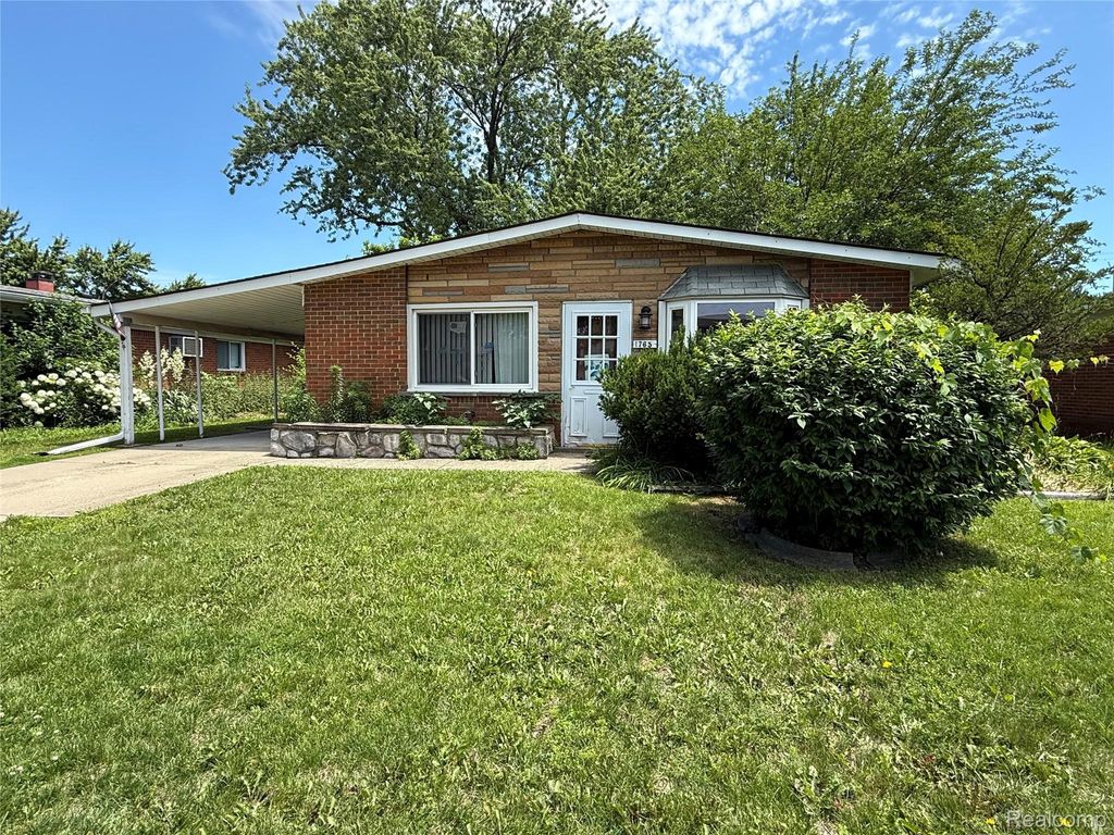 1765 Dulong Avenue, Madison Heights city