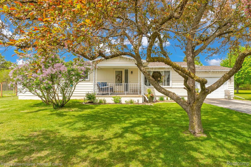 5938 Avalon Circle, Lexington township
