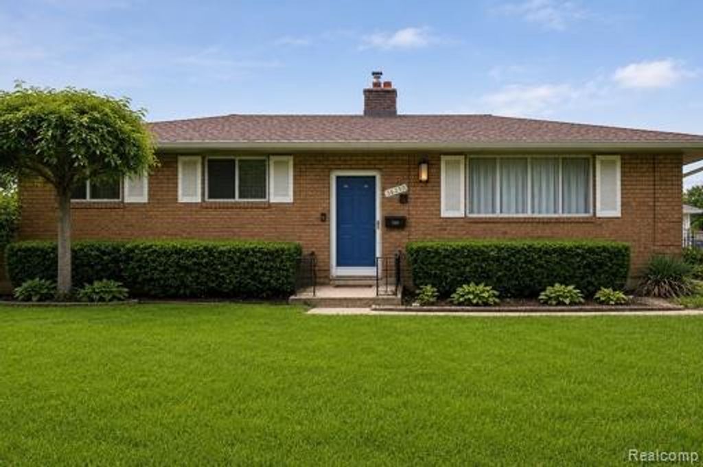 36250 Woodingham Street, Clinton charter township