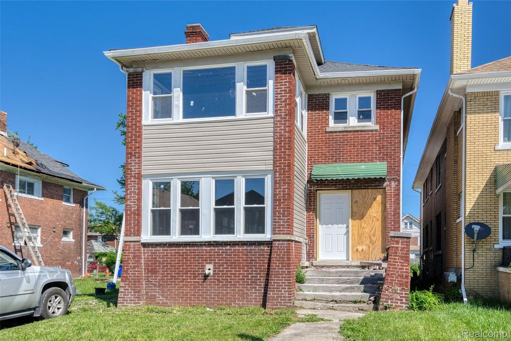 1976 Clairmount Street, Detroit city