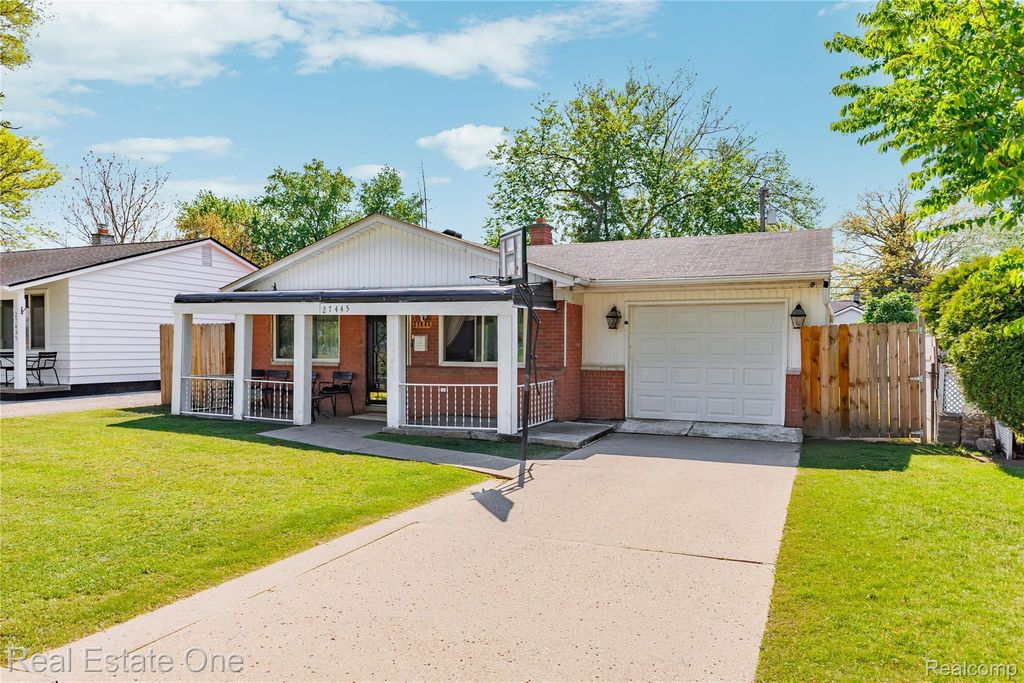 27445 Lorenz Street, Madison Heights city