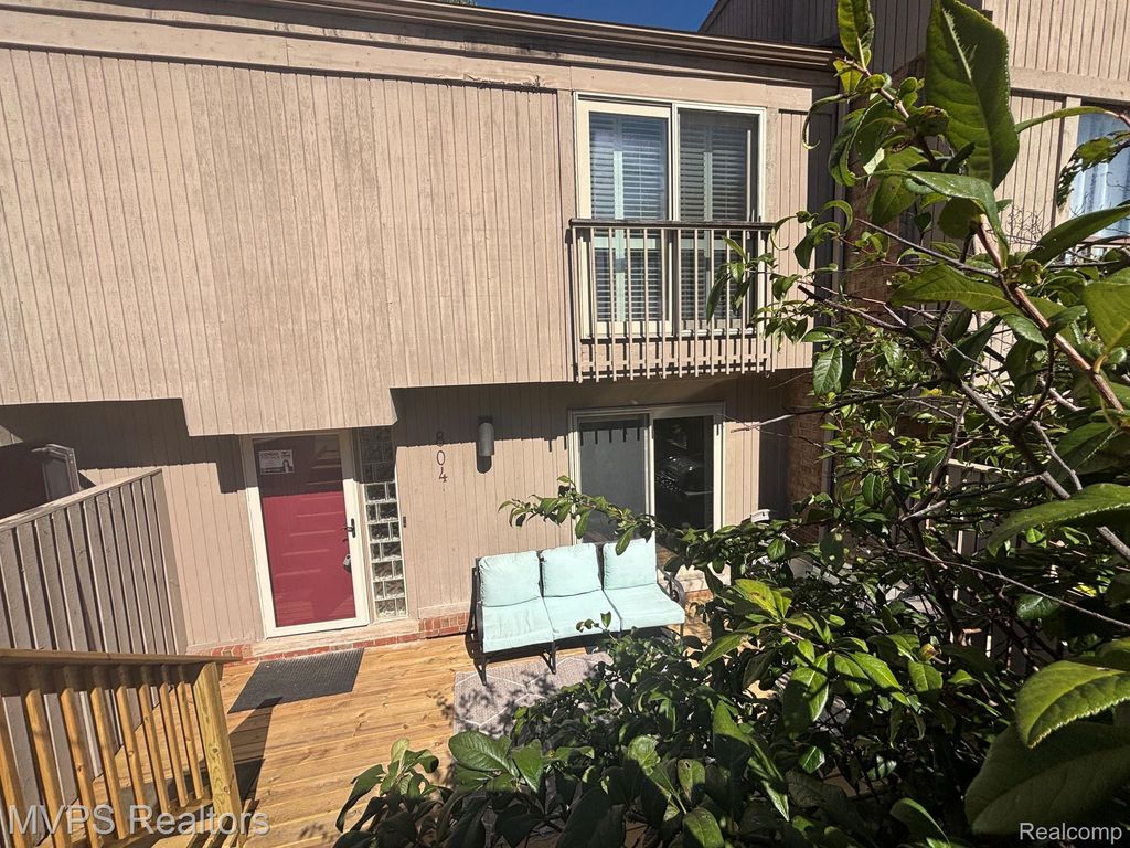 804 S Oak Brook Ridge Drive 149, Rochester Hills