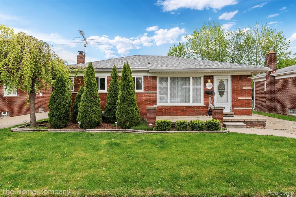 24564 Marine Avenue, Eastpointe city