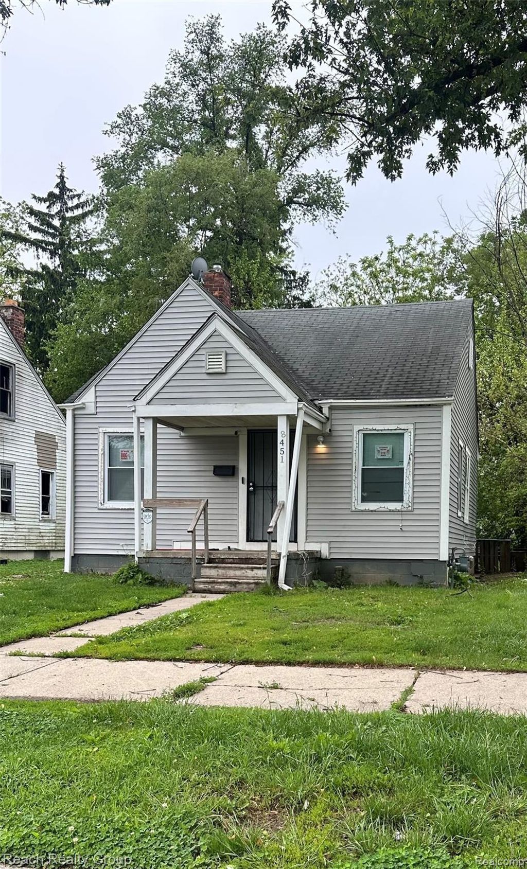 8451 Greenview Avenue, Detroit city