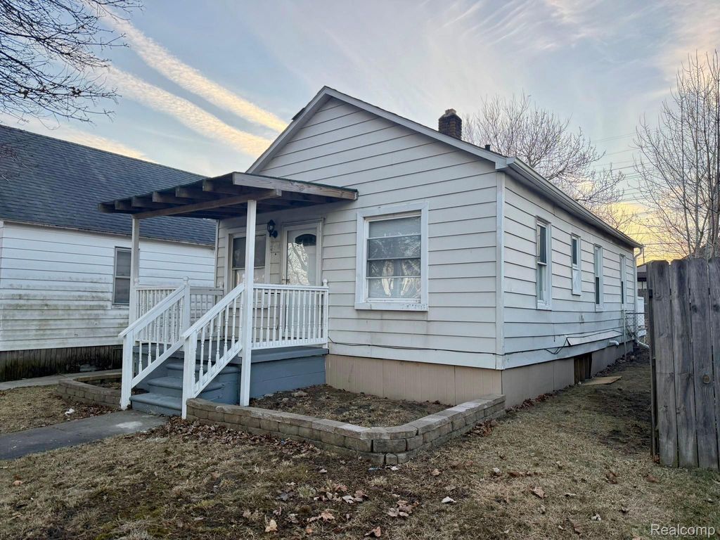 2396 Superior Street, Trenton city