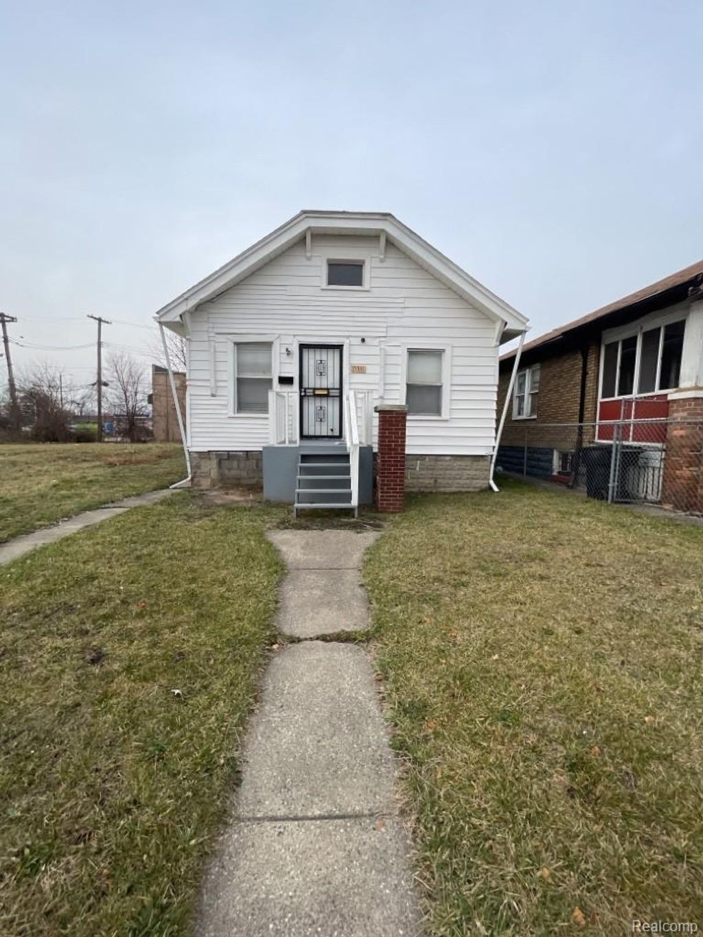 15351 Petoskey Avenue, Detroit