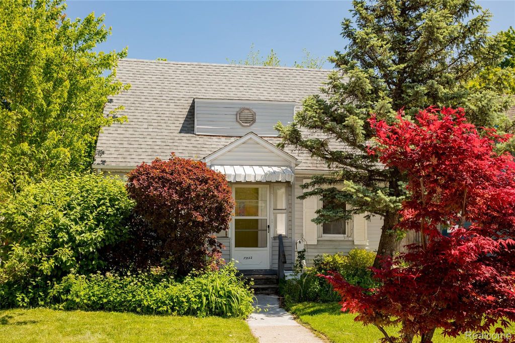 23122 Reynolds Avenue, Hazel Park city