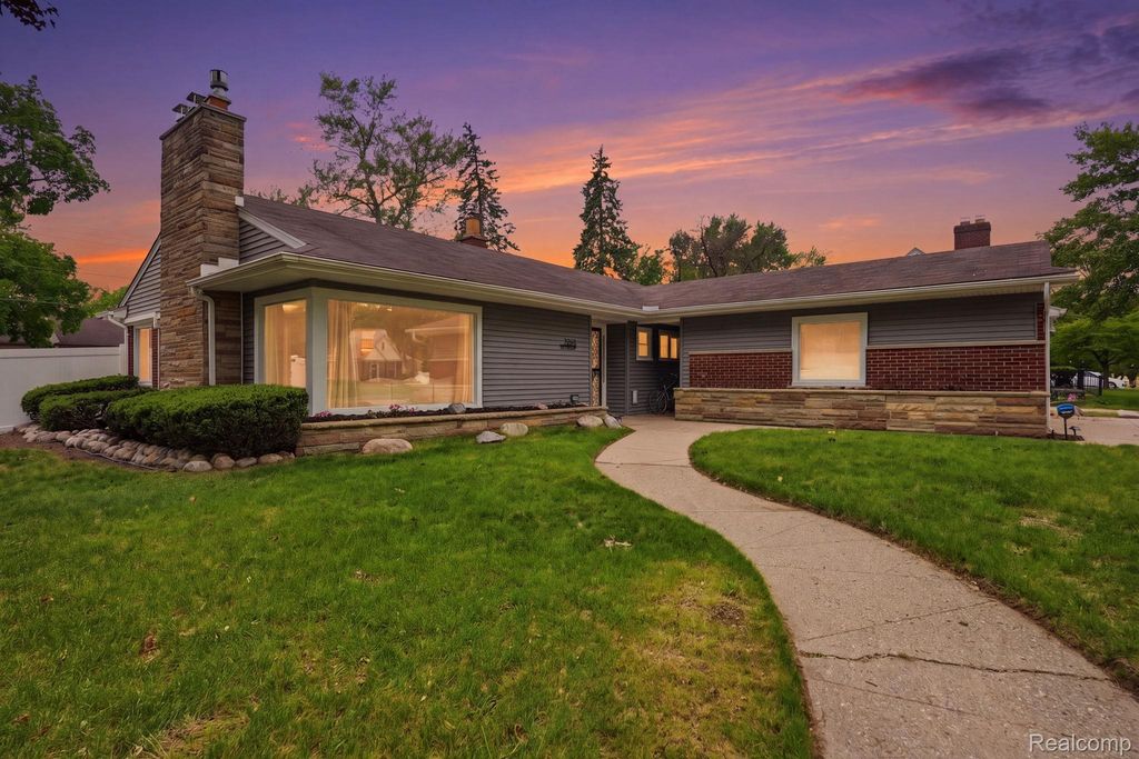 18405 Westland Avenue, Southfield city