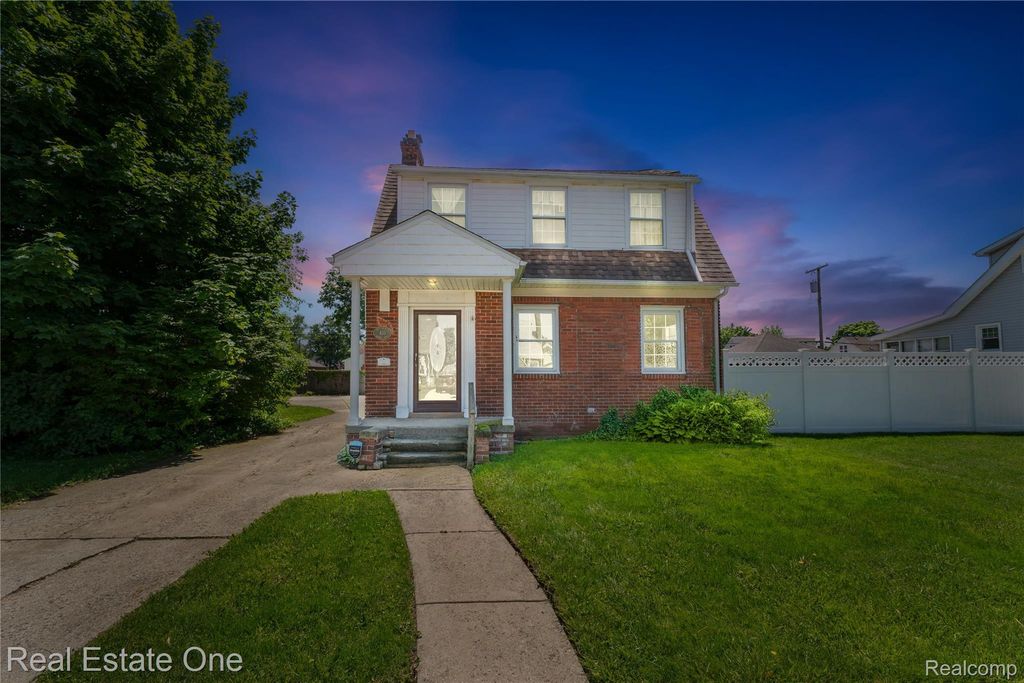 433 Kings Highway, Wyandotte