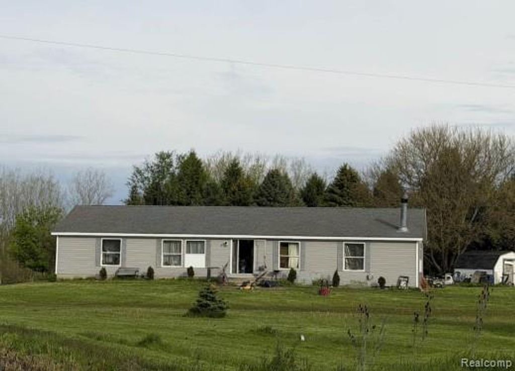 118 N Ray Quincy Road, Quincy township