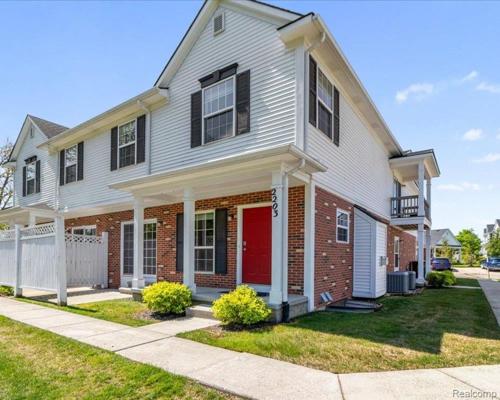 2203 Riversedge Drive, Saline township