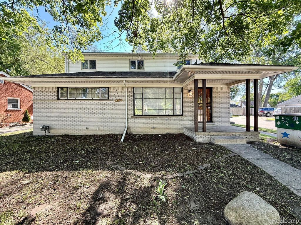 23400 Seneca Street, Oak Park city