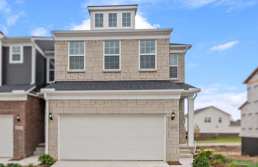 4032 Nottingham Circle, Independence charter township