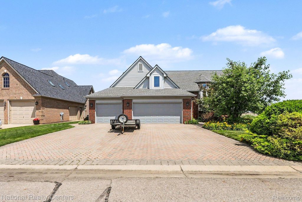10368 Saint John Drive, Algonac