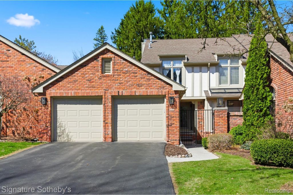 24122 Bingham Pointe Drive 24, Bingham Farms village