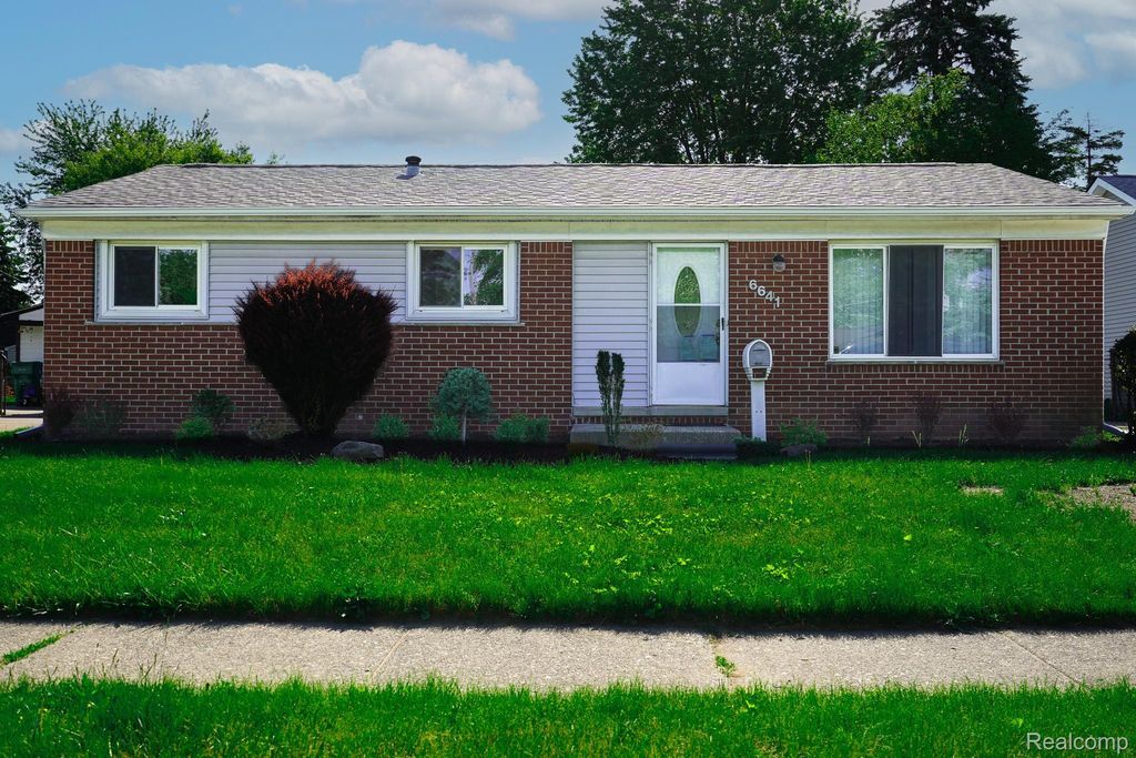 6641 Niagara Street, Romulus city