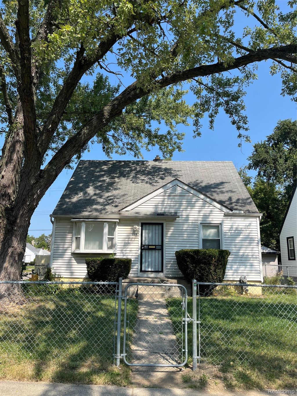 19650 W Chicago Street, Detroit